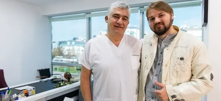 A man who had a hair transplant at an affordable cost in Turkey